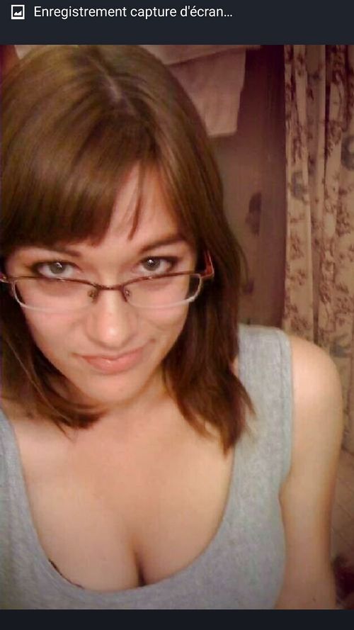 jeune petite cochonne